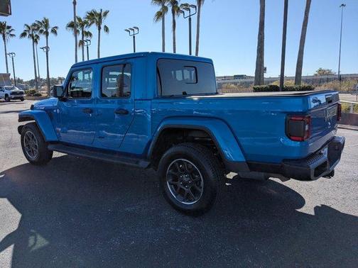 2021 Jeep Gladiator Overland
