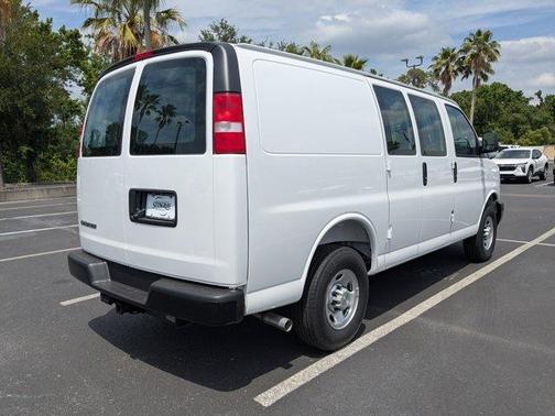 2025 Chevrolet Express 2500 Work Van