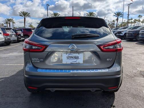 2021 Nissan Rogue Sport SV