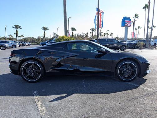 2022 Chevrolet Corvette Stingray w/2LT