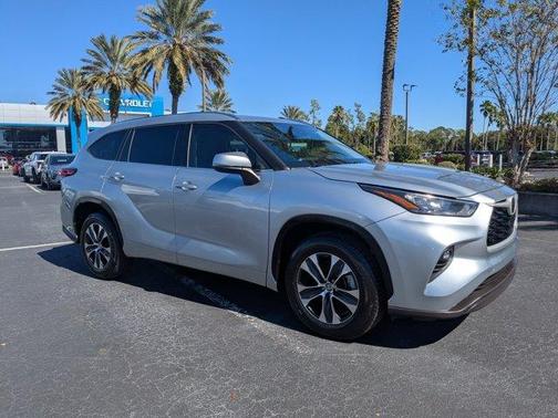 2020 Toyota Highlander XLE
