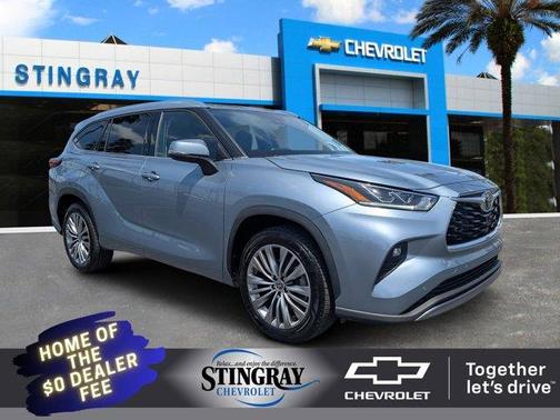 2022 Toyota Highlander Platinum