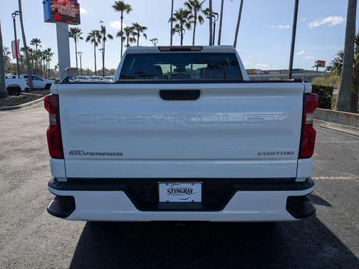 2022 Chevrolet Silverado 1500 Custom