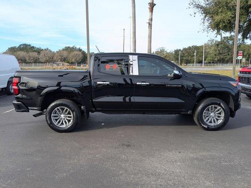 2025 Chevrolet Colorado LT