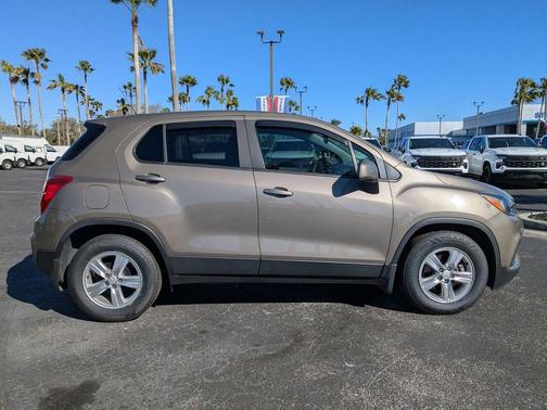 2021 Chevrolet Trax LS