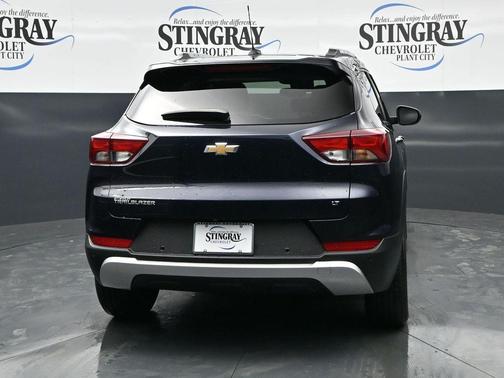 Midnight Blue Metallic 2021 Chevrolet Trailblazer LT