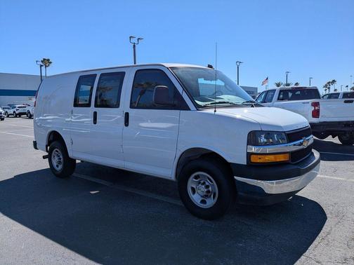 2024 Chevrolet Express 2500 Work Van