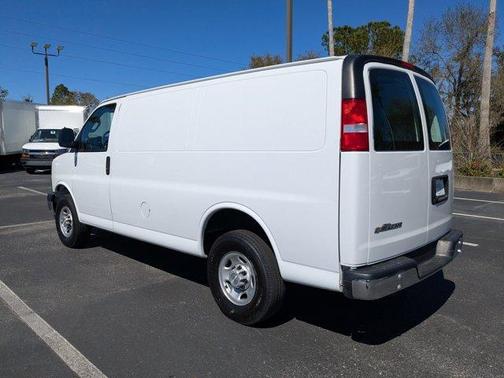 2024 Chevrolet Express 2500 Work Van