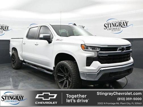 Summit White 2022 Chevrolet Silverado 1500 LT