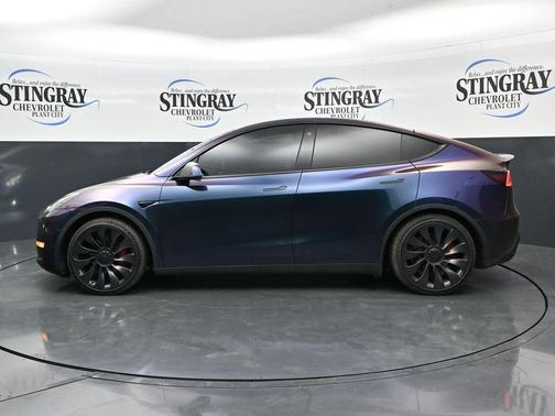Purple 2022 Tesla Model Y Performance