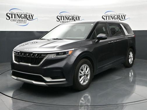 Metal 2023 Kia Carnival LX