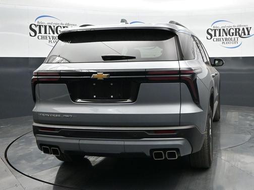 Sterling Gray Metallic 2025 Chevrolet Traverse LT