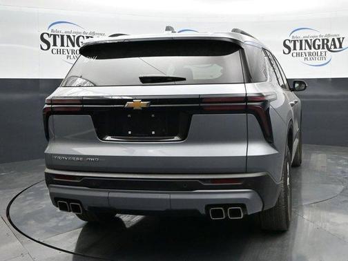 Sterling Gray Metallic 2025 Chevrolet Traverse LT