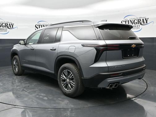 Sterling Gray Metallic 2025 Chevrolet Traverse LT