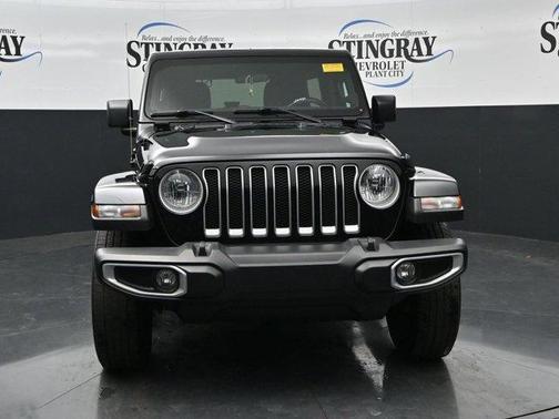 Black Clearcoat 2021 Jeep Wrangler Unlimited Sahara