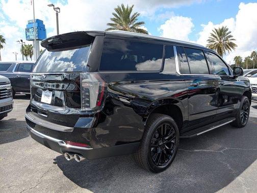 2025 Chevrolet Suburban Premier