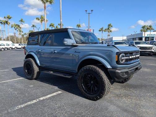 2024 Ford Bronco Outer Banks