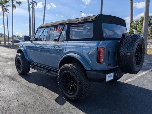 2024 Ford Bronco Outer Banks