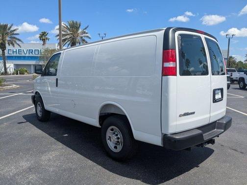 2025 Chevrolet Express 2500 Work Van