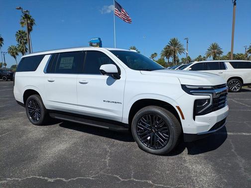 2025 Chevrolet Suburban LS