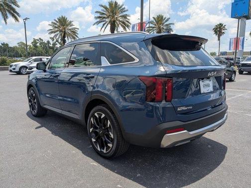 2024 Kia Sorento EX
