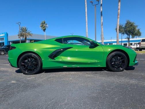 2026 Chevrolet Corvette Stingray w/2LT