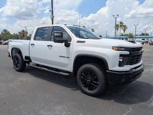 2025 Chevrolet Silverado 2500 Custom
