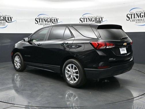 Mosaic Black Metallic 2023 Chevrolet Equinox LS