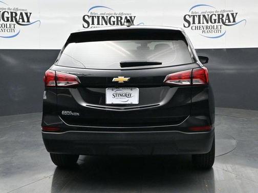 Mosaic Black Metallic 2023 Chevrolet Equinox LS