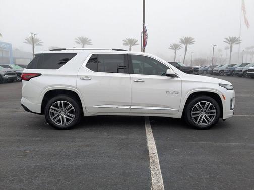 2023 Chevrolet Traverse High Country