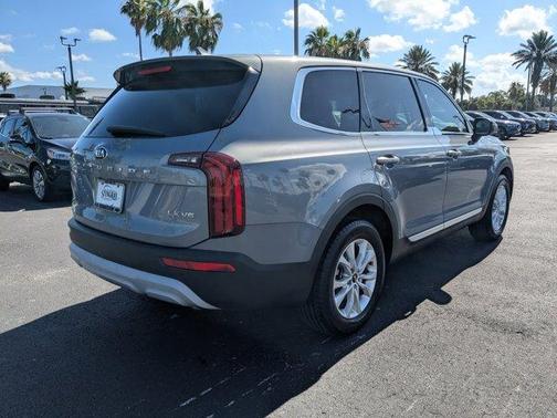 2021 Kia Telluride LX