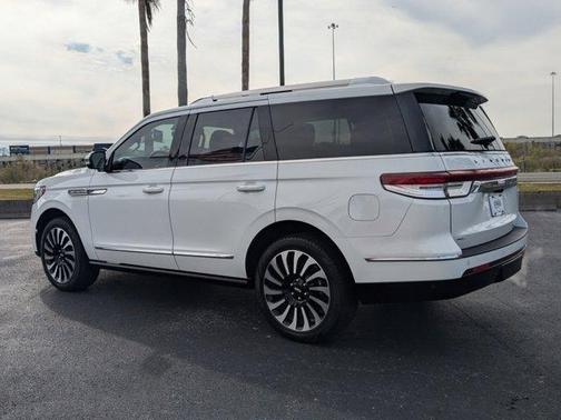 2023 Lincoln Navigator Black Label