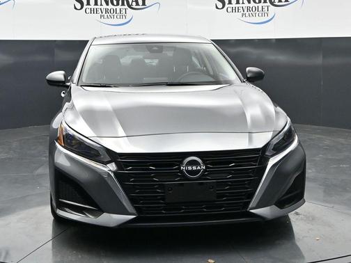 Gun Metallic 2025 Nissan Altima SV