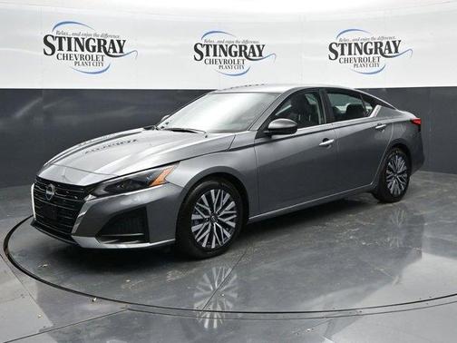 Gun Metallic 2025 Nissan Altima SV