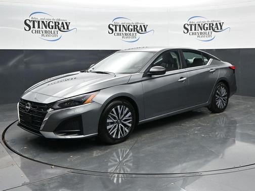 Gun Metallic 2025 Nissan Altima SV