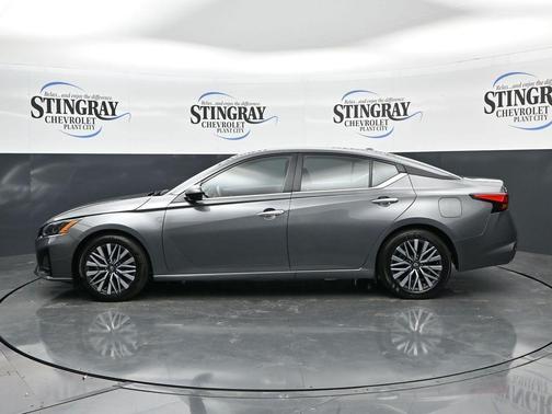 Gun Metallic 2025 Nissan Altima SV
