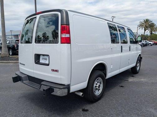 2023 GMC Savana 2500 Work Van