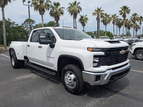 2025 Chevrolet Silverado 3500 WT