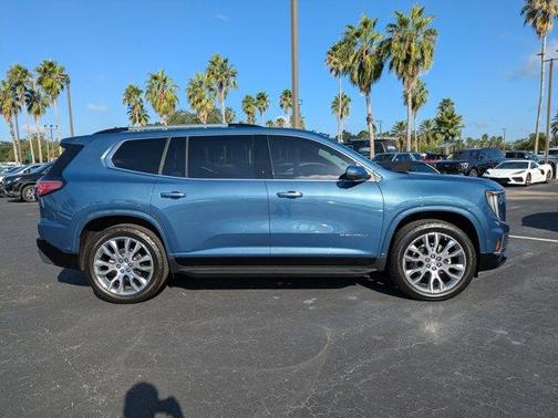 2025 GMC Acadia Denali