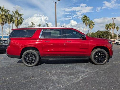 2025 Chevrolet Suburban Premier