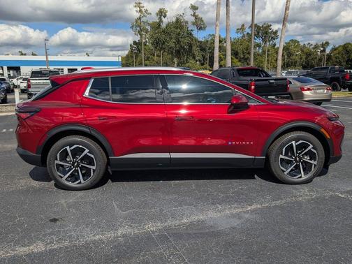 2026 Chevrolet Equinox EV LT 2