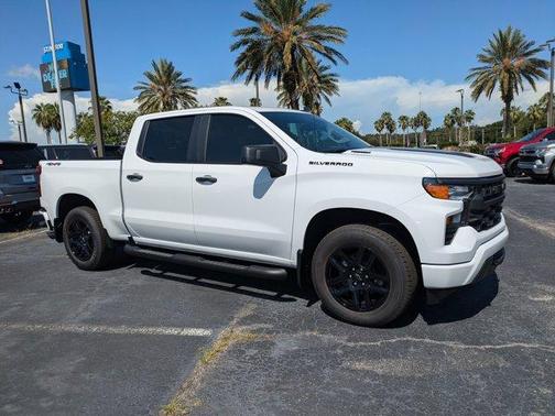 2025 Chevrolet Silverado 1500 Custom