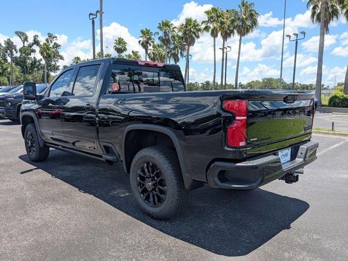 2025 Chevrolet Silverado 2500 High Country