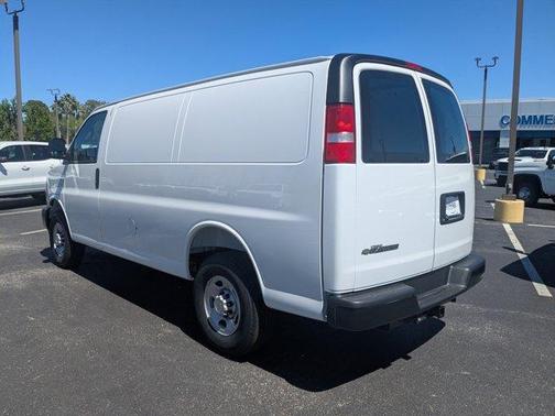 2025 Chevrolet Express 2500 Work Van