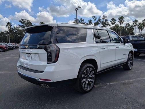 2025 Chevrolet Suburban High Country