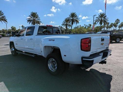 2015 Chevrolet Silverado 3500 High Country