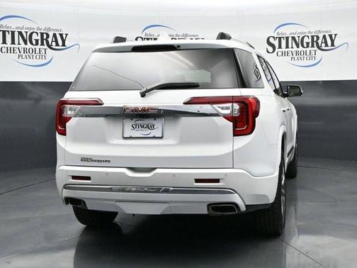 2022 GMC Acadia Denali