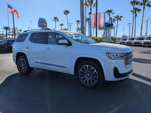 2022 GMC Acadia Denali