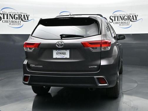 2017 Toyota Highlander Limited
