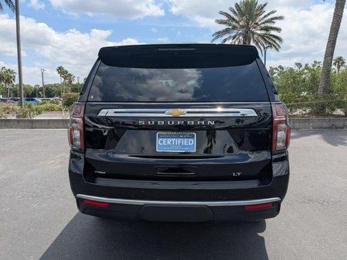 2023 Chevrolet Suburban LT